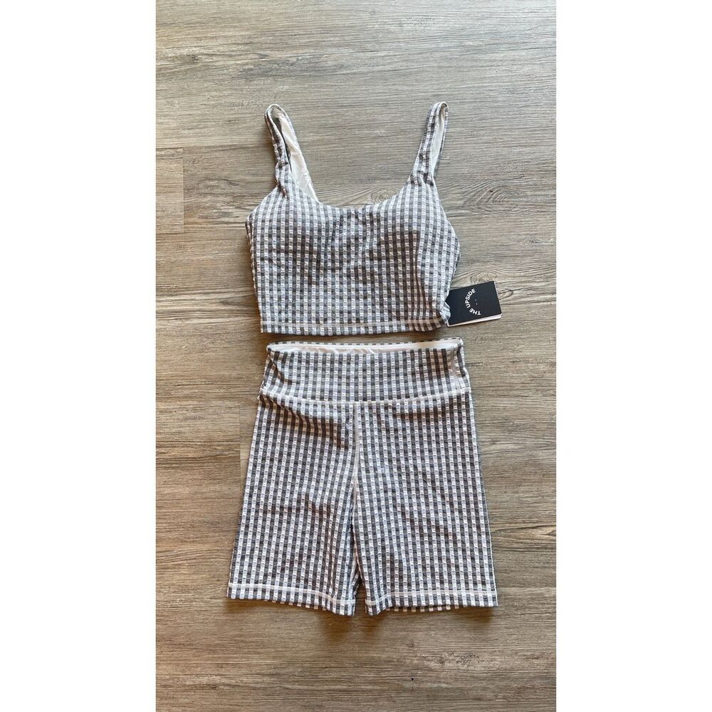 THE UPSIDE MASILDA TESS CROP TANK Spin Short SET Gingham Grey - Picture 3 of 5